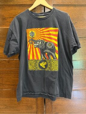 Obey XL Black Graphic Tee tshirt vintage Y2K elephant mandala sunburst cotton